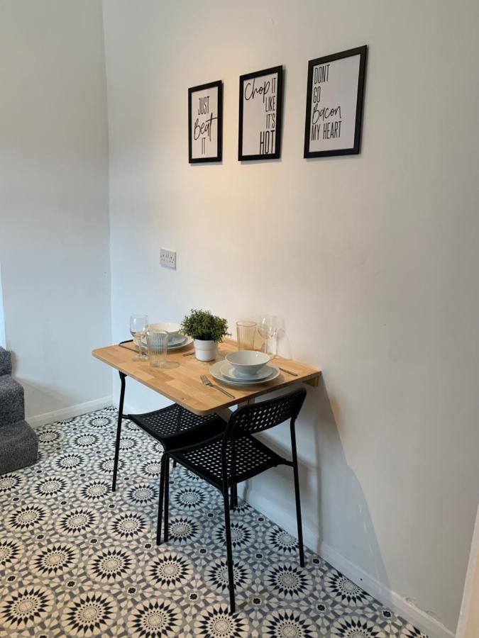 Windsor 4 - Spacious Beautiful 4 Bdrm Maisonette Nr Ncle Free Wifi Free Parking ゲーツヘッド エクステリア 写真